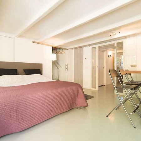 Quiet Apartment For 4 At Park In Center Amszterdam Kültér fotó